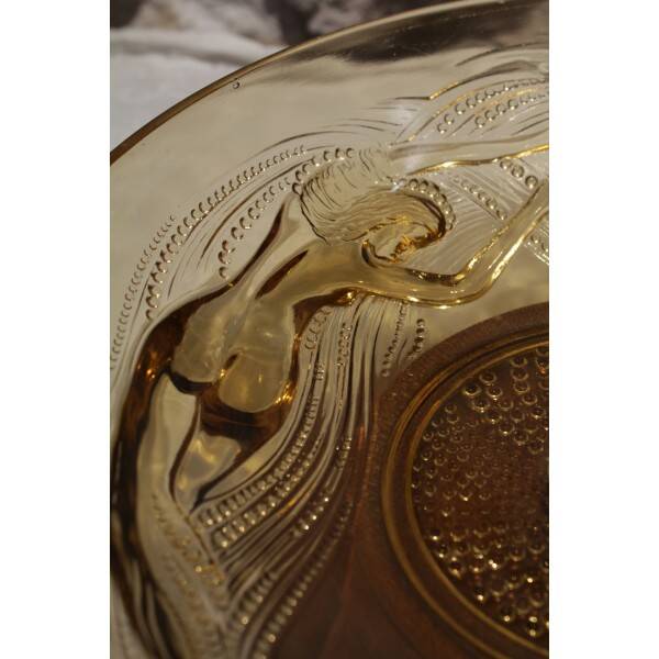 Glass coupe 'Naïades' with turned wooden Art Deco base