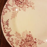Assiette en faïence à décor de fleurs