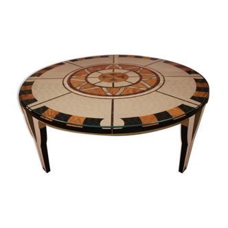 Circular coffee table