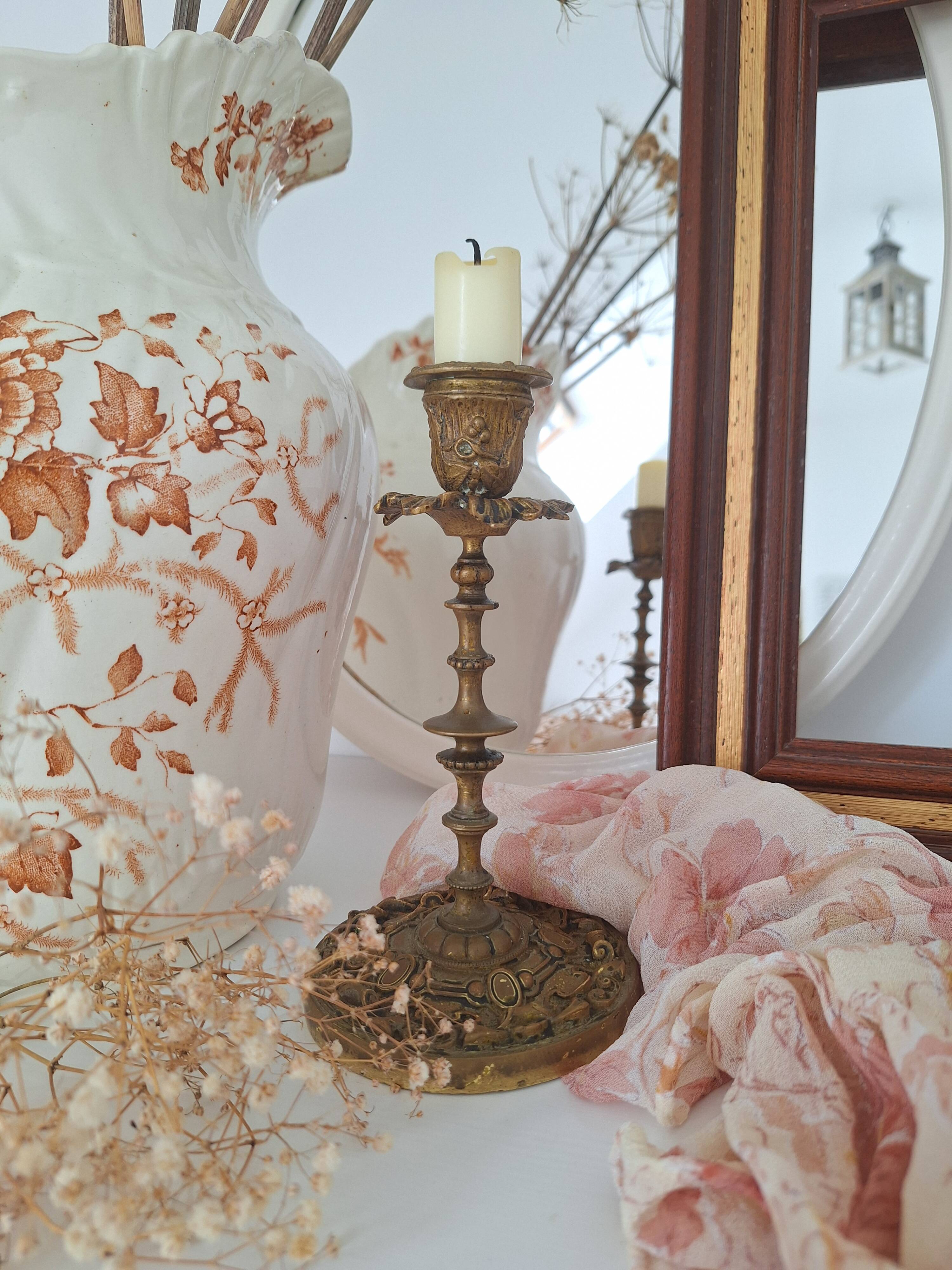 Baroque candle holder