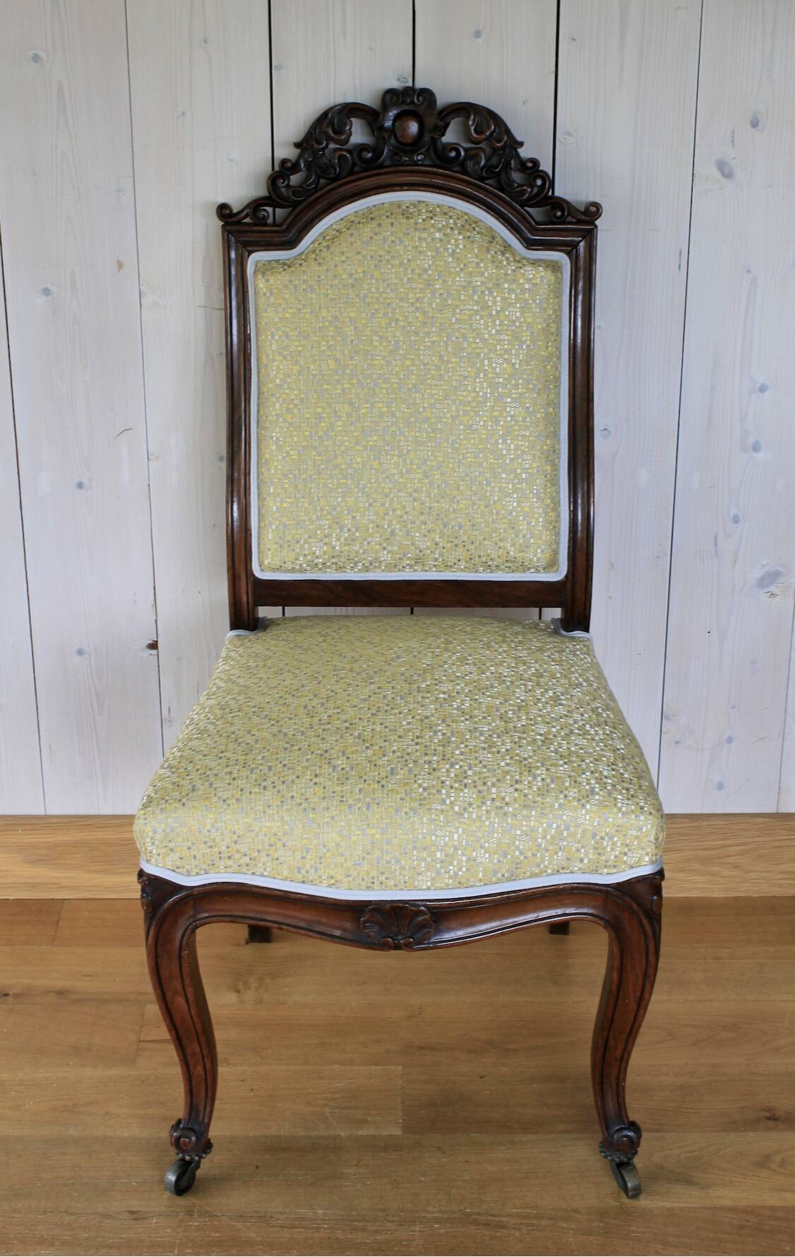 Louis-Philippe chairs carved in mahogany