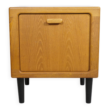 Coffre de tiroirs en cube de style mid-century en teck par Dyrlund, années 1970.