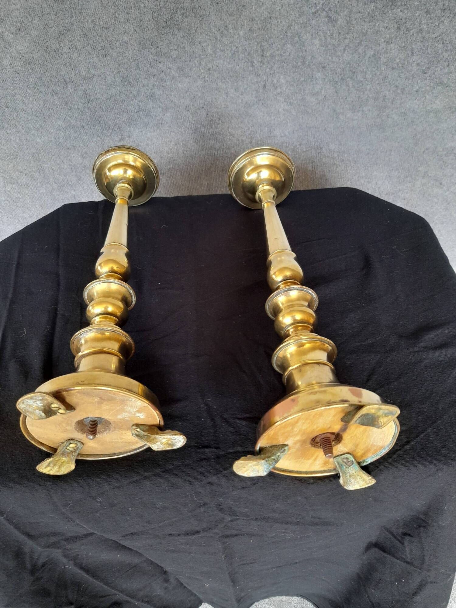 pair of candlesticks (candle holder)