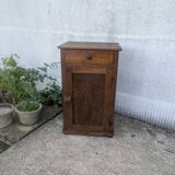 Parisian buffet with one door