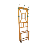 Wall cloakroom