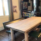 Farm table