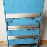 Antique display for eclor seed sachet