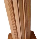 round dining table