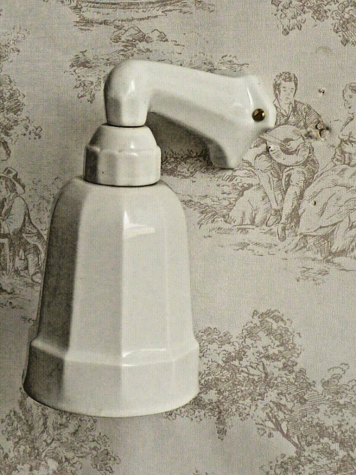 Français antique art déco style porcelaine blanche applique murale simple et ombre