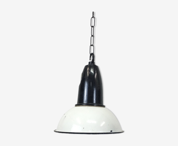 Suspension en émail blanc