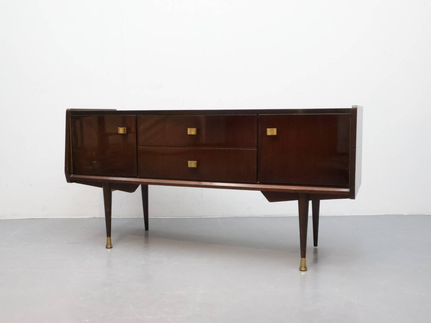 Vintage kaptafel donkerbruin politier
