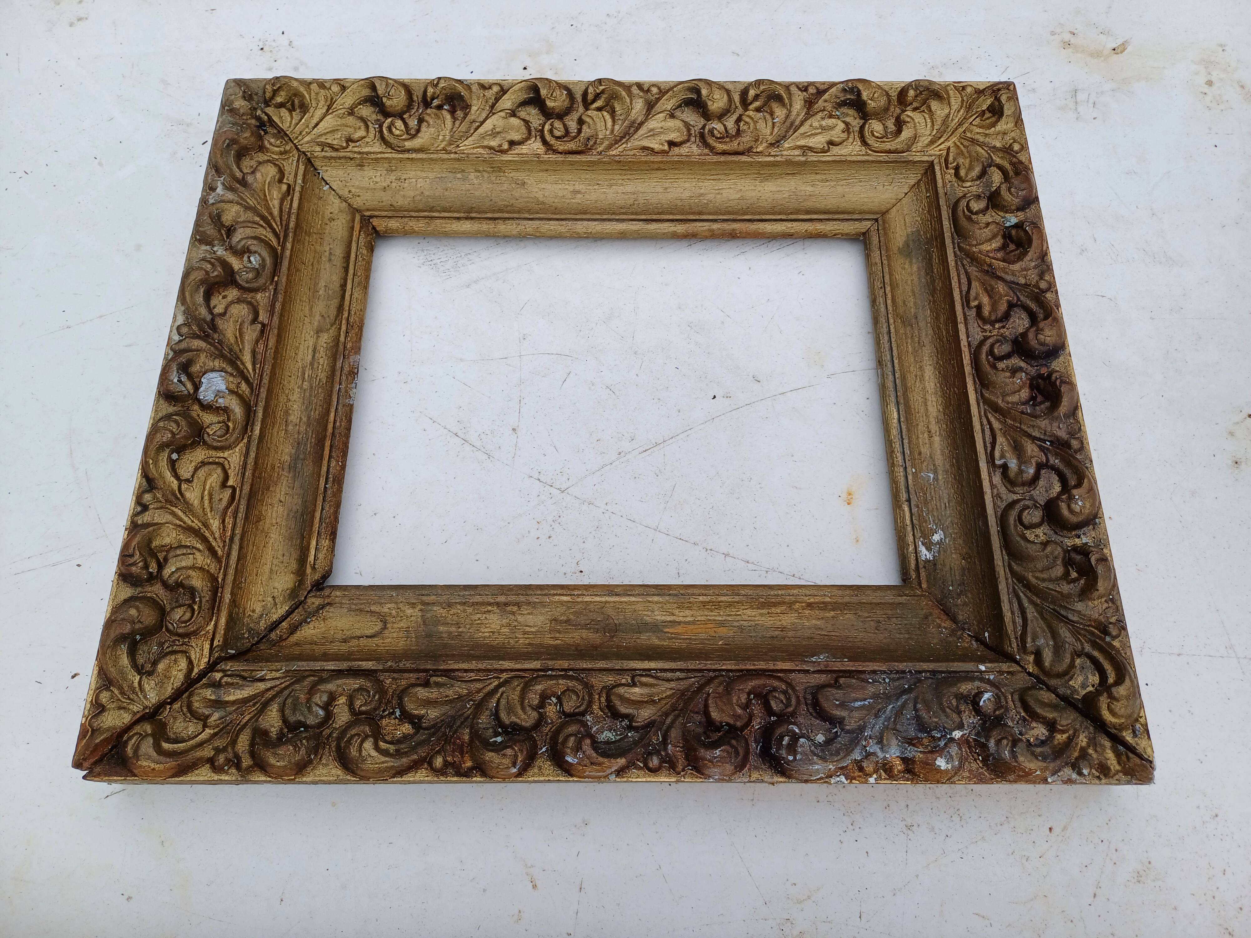 3 19th century gilded frames Wood and Stuk