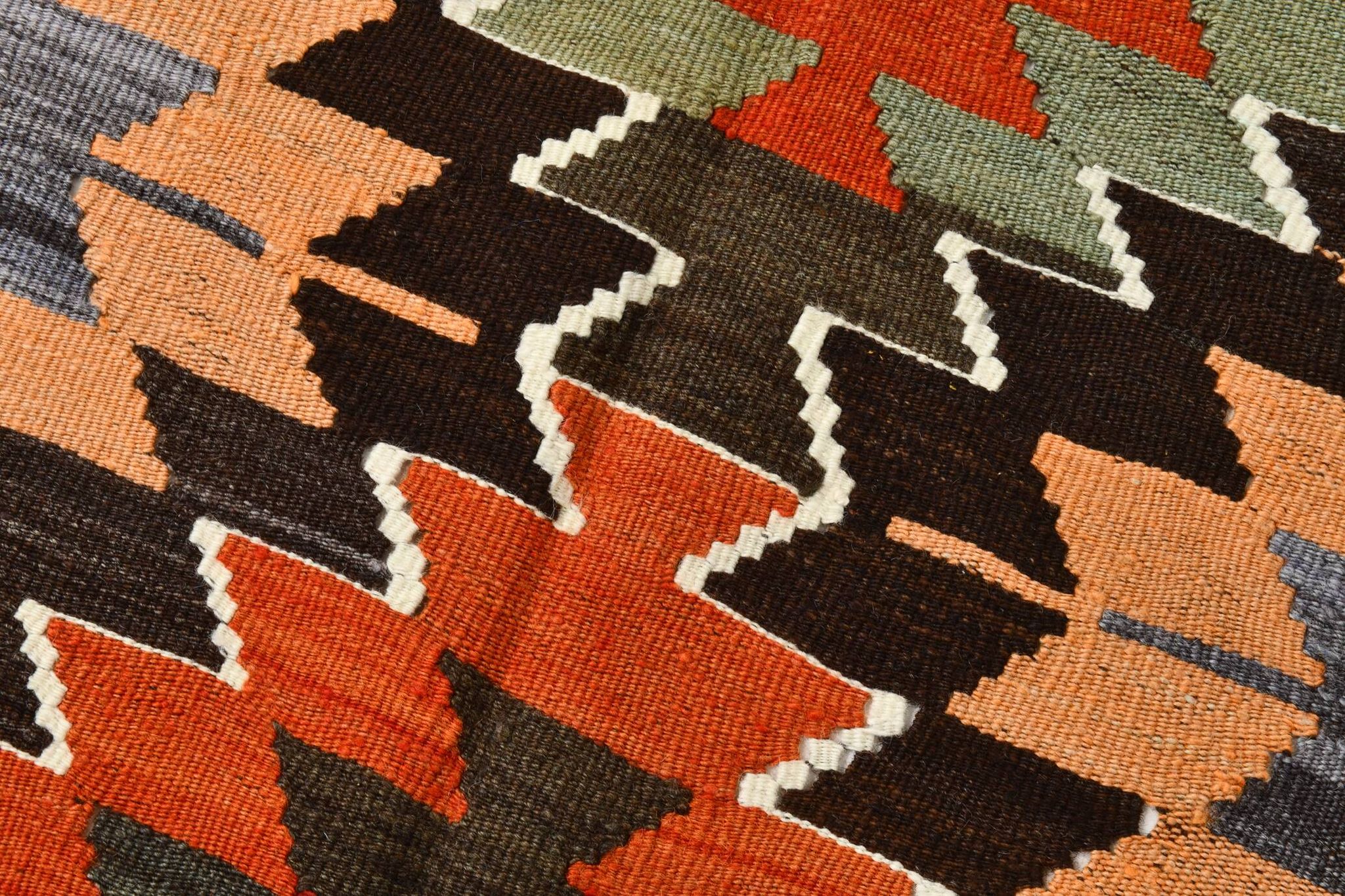 Geometric Pattern Multicolor Wool Kilim Rug, 192x256 Cm