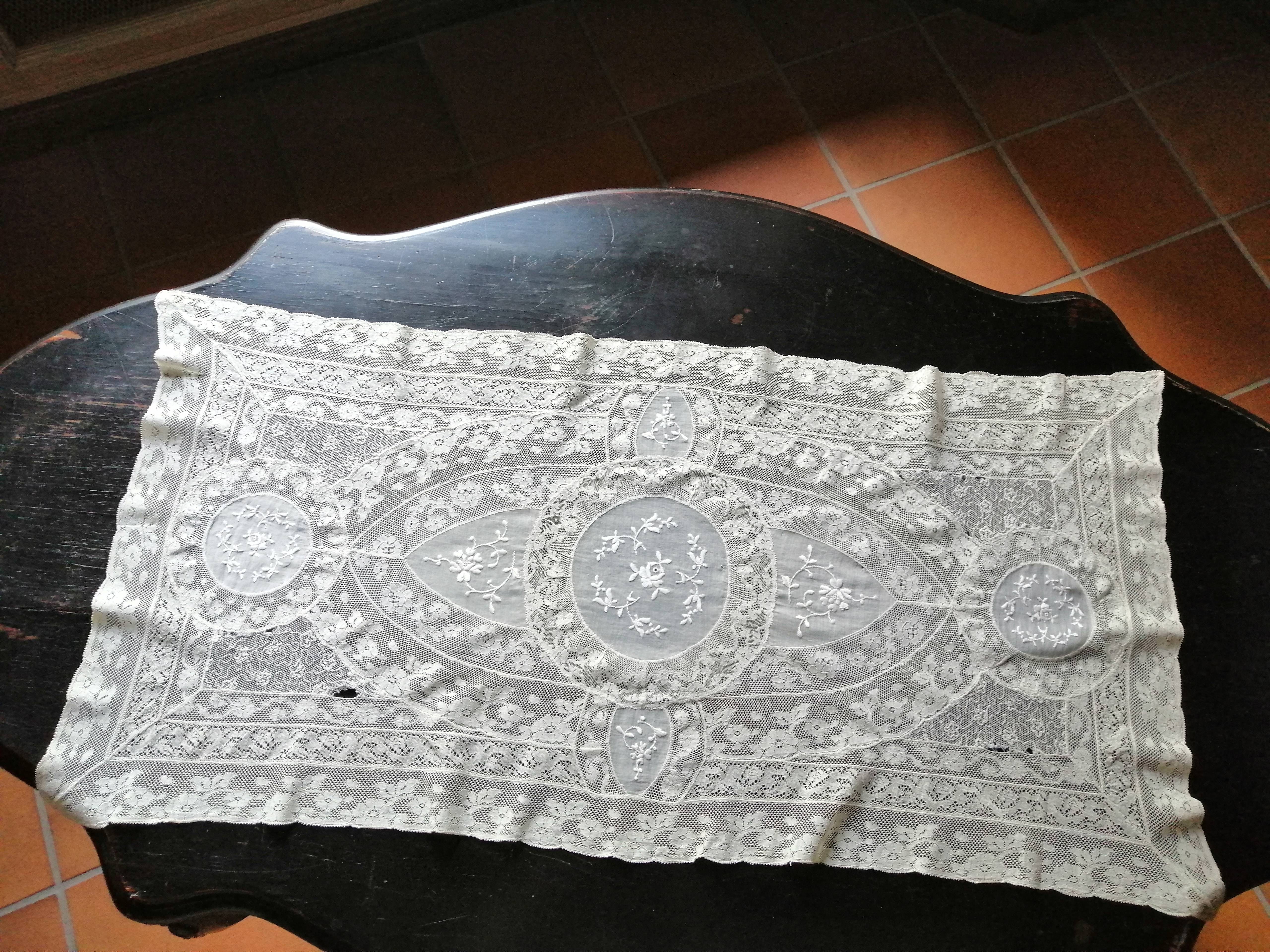 Table runner XIX century