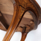 Round dining table of walnut, 1860s