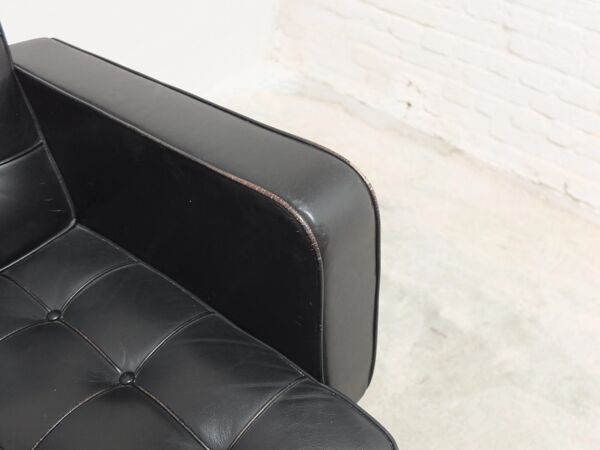 Ensemble de 3 fauteuils de direction par Vincent Cafiero pour Knoll International, années 1960.
