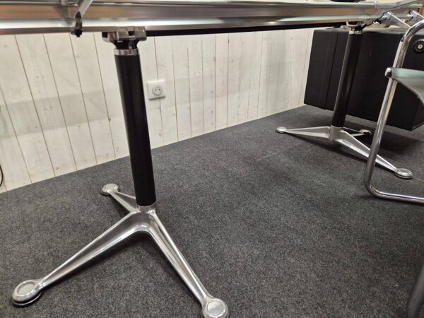 Bureau Herman Miller