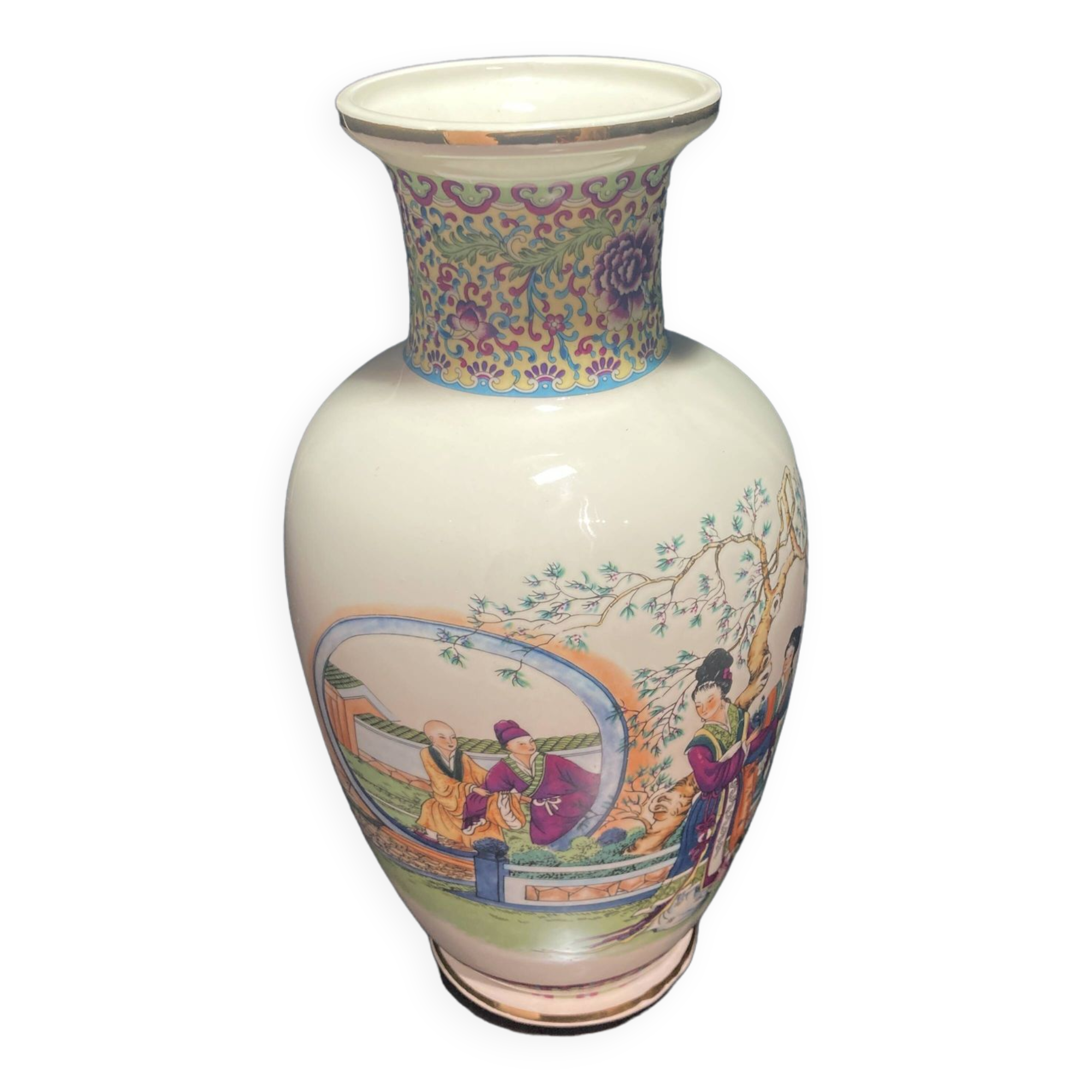 Vase decorated with Asian motifs
