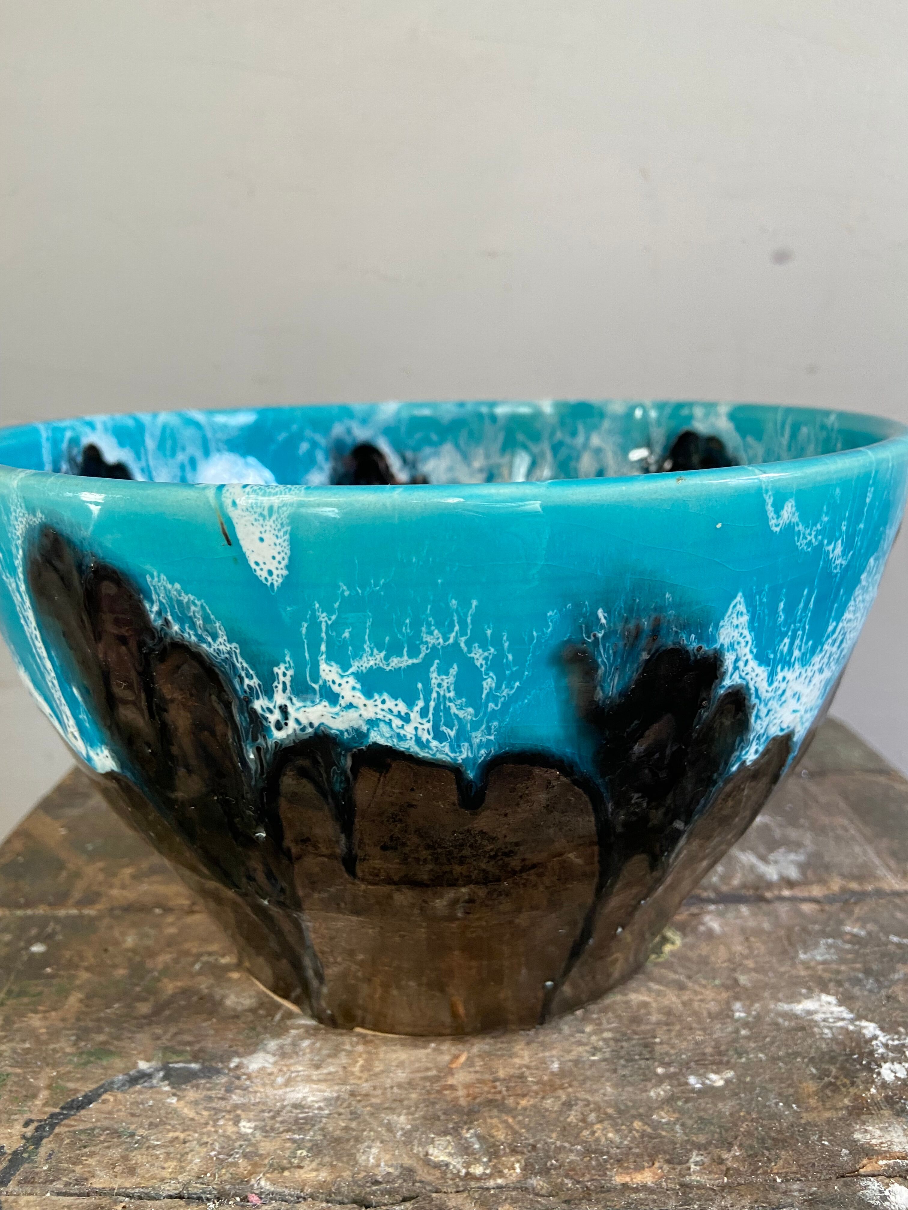 Salad bowl year 70 Vallauris electric blue
