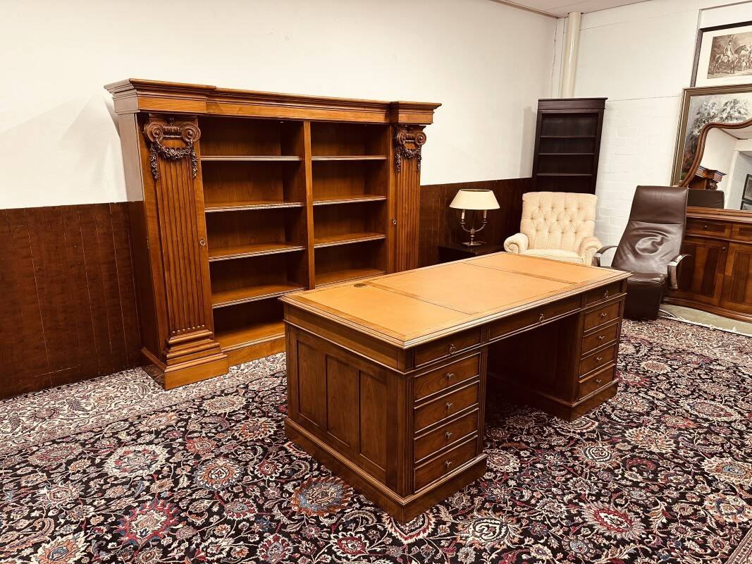 Bureau classique anglais Partnerdesk