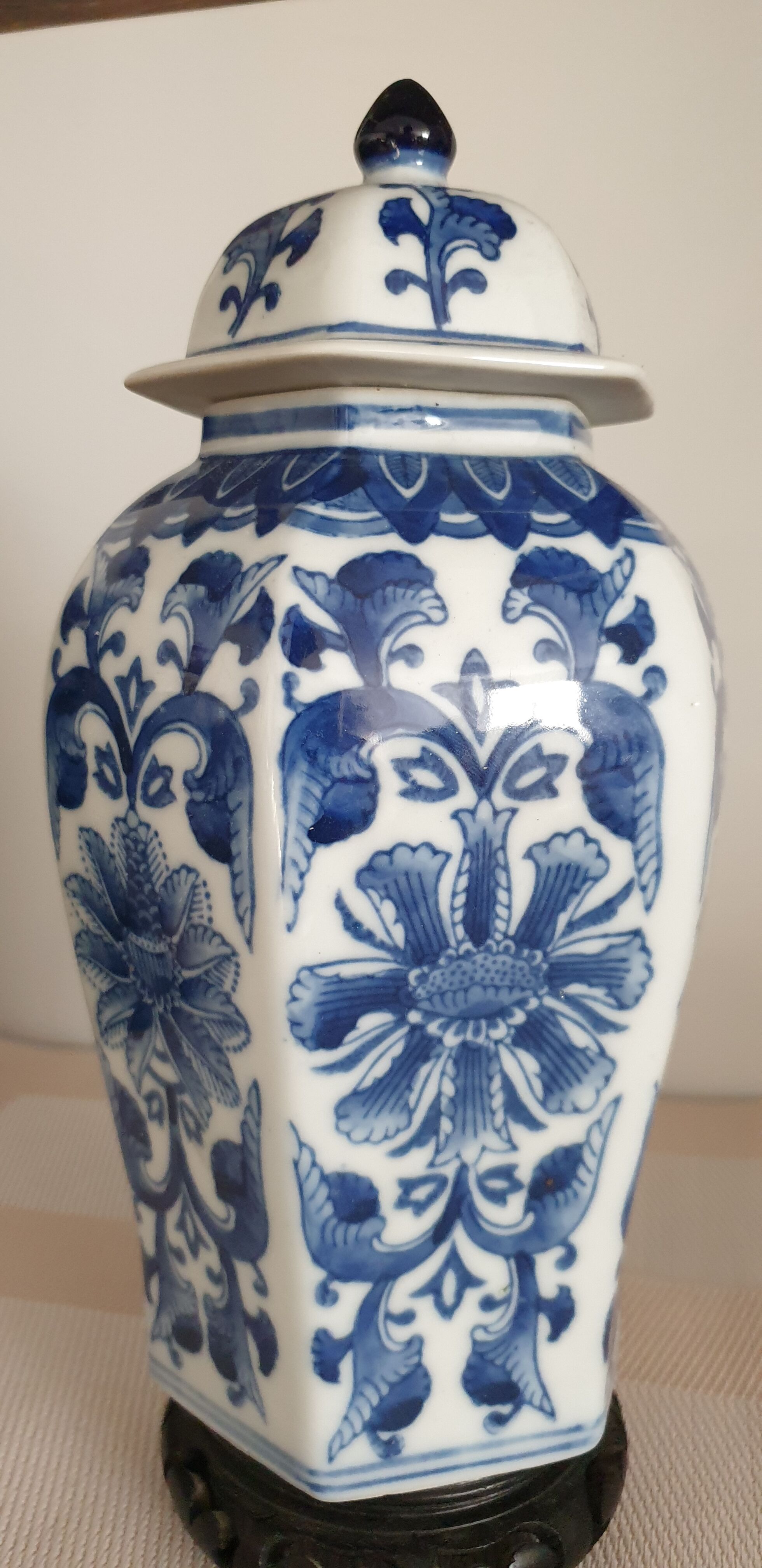 Old chinese potiche porcelain signed ginger pot h.27cm