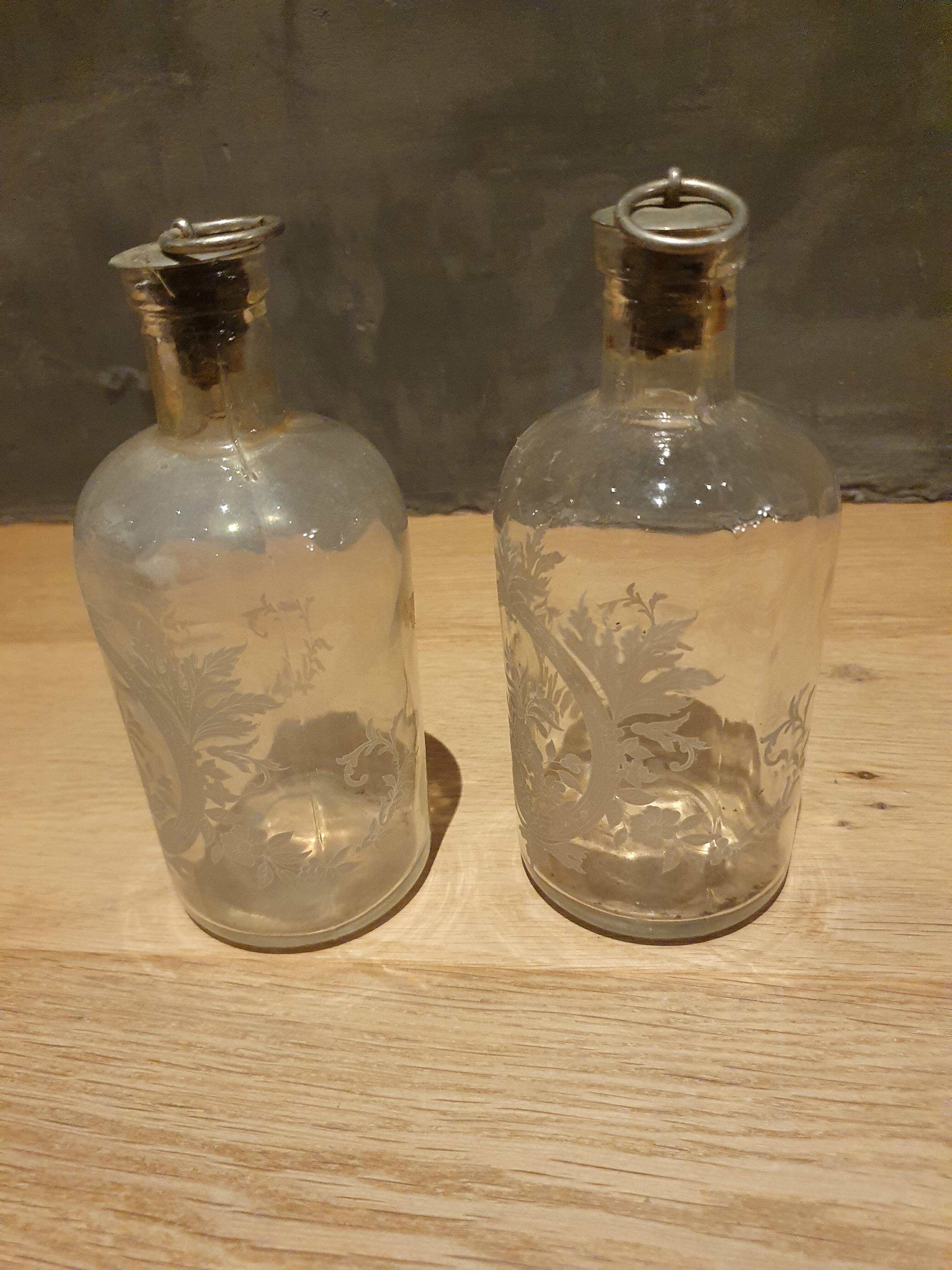 Bottle engraved with acid