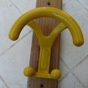 vintage yellow wall coat rack "Ghidini Italy"
