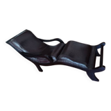 Superb antique chaise longue lounge chair in a colonial style