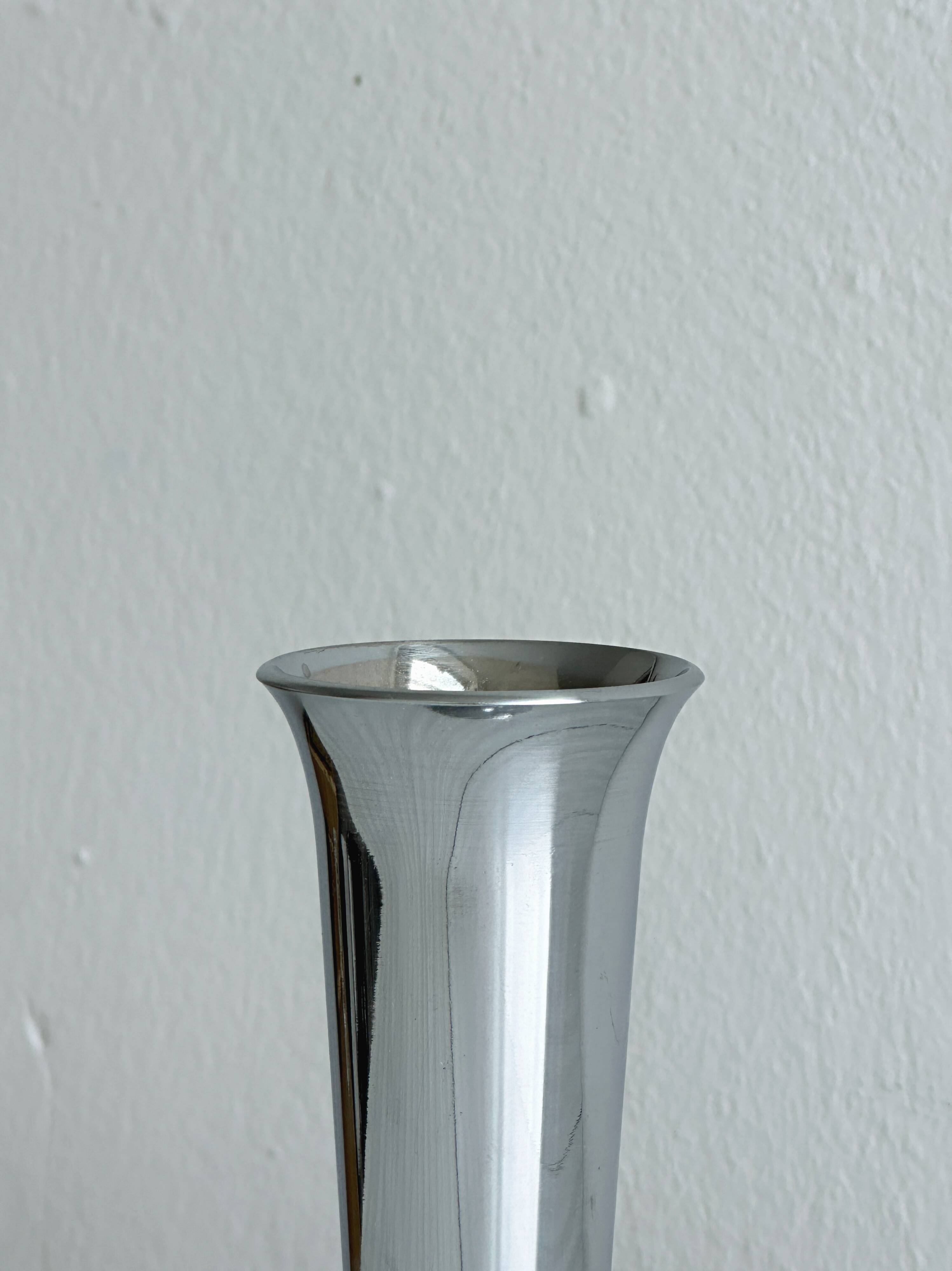 Polished mirror stainless steel soliflore