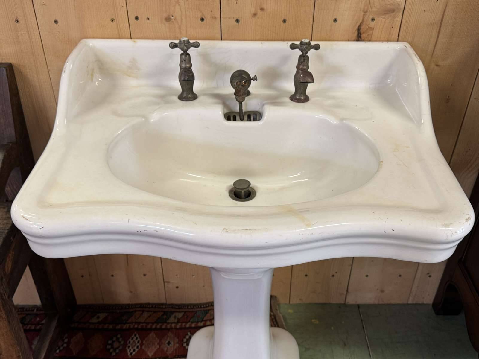 Lavabo sur pied début XXème