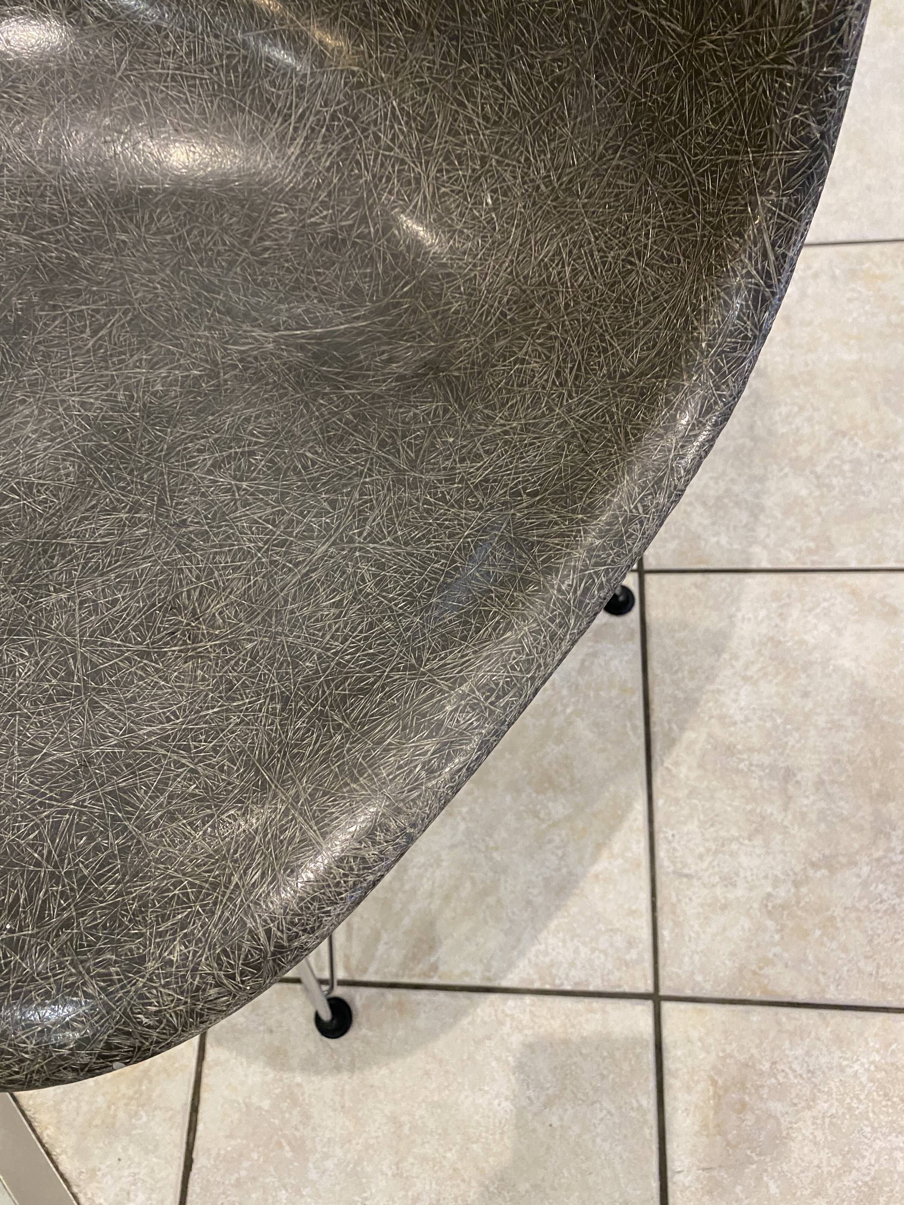 Eiffel DSR chair elephant grey Eames Herman Miller vintage 50s 60s 70s