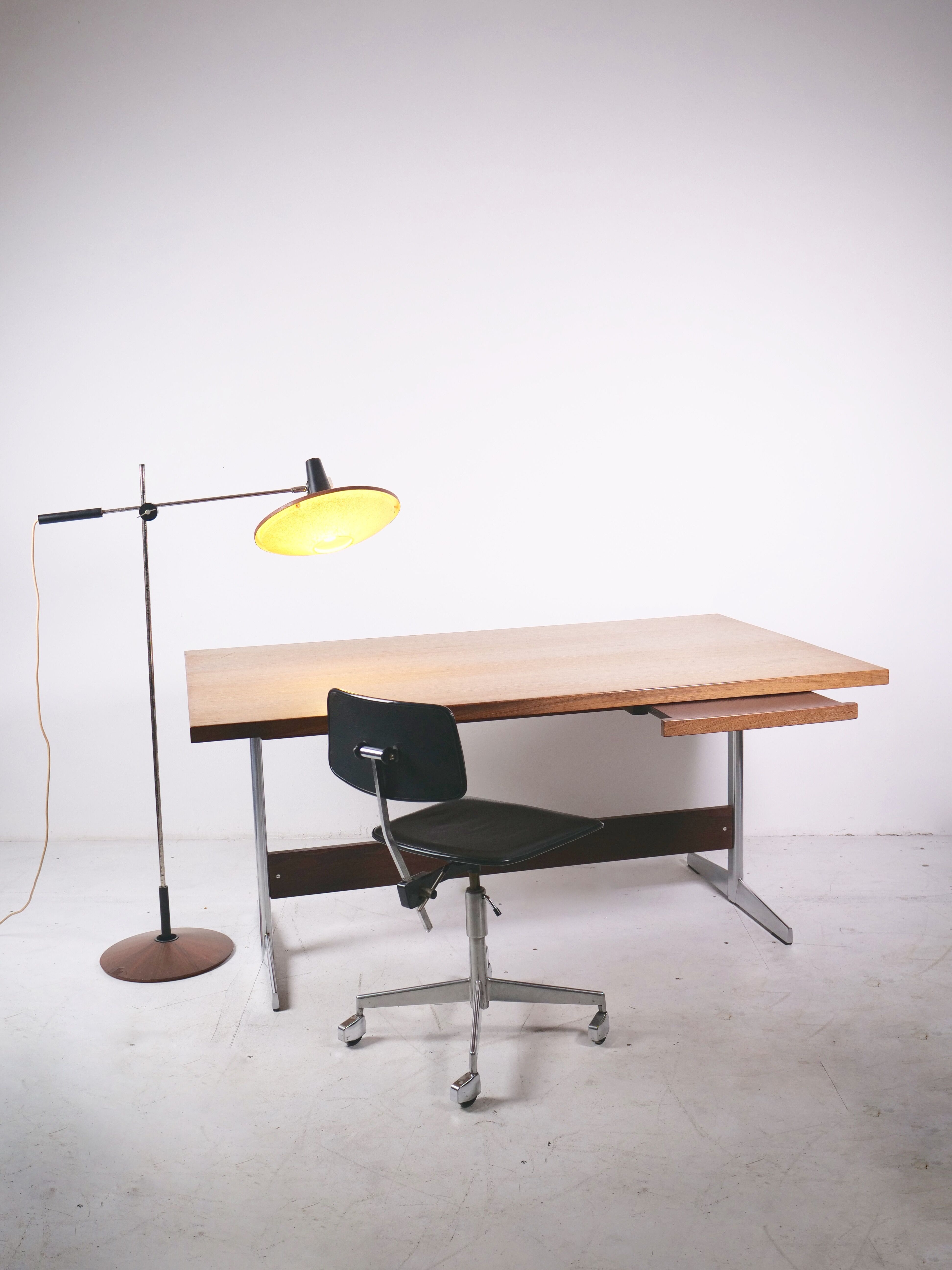 Minimalist desk by Cees Braakman for Pastoe