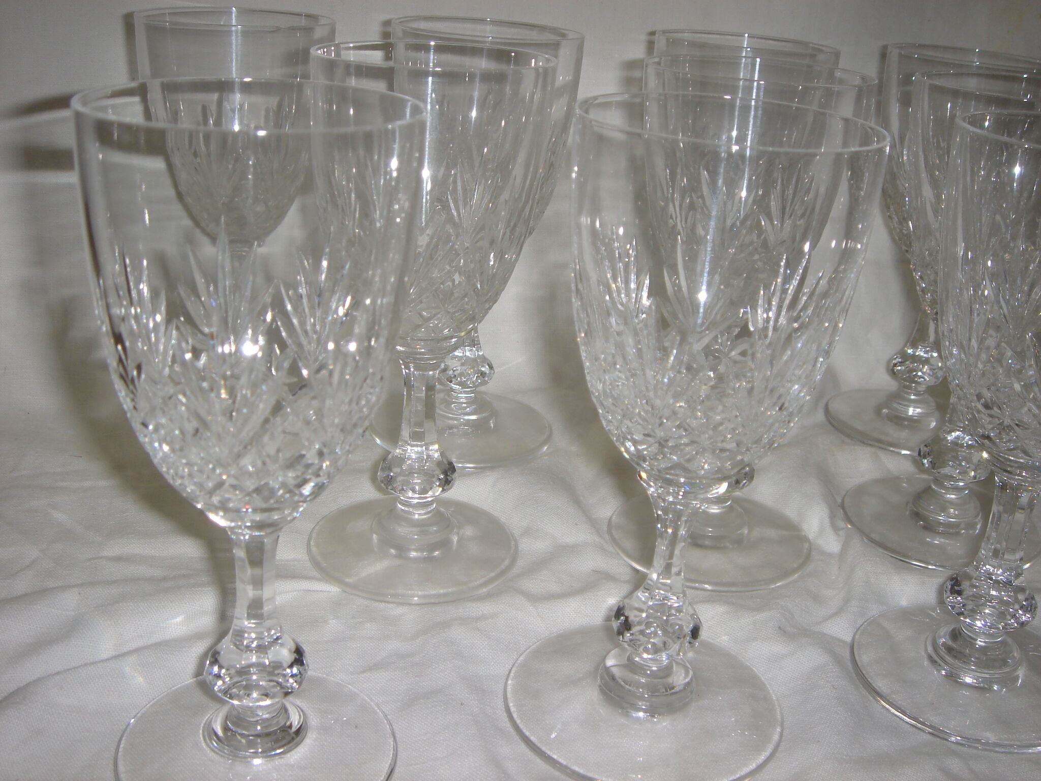 12 crystal stemware St. Louis model Massenet for water or wine