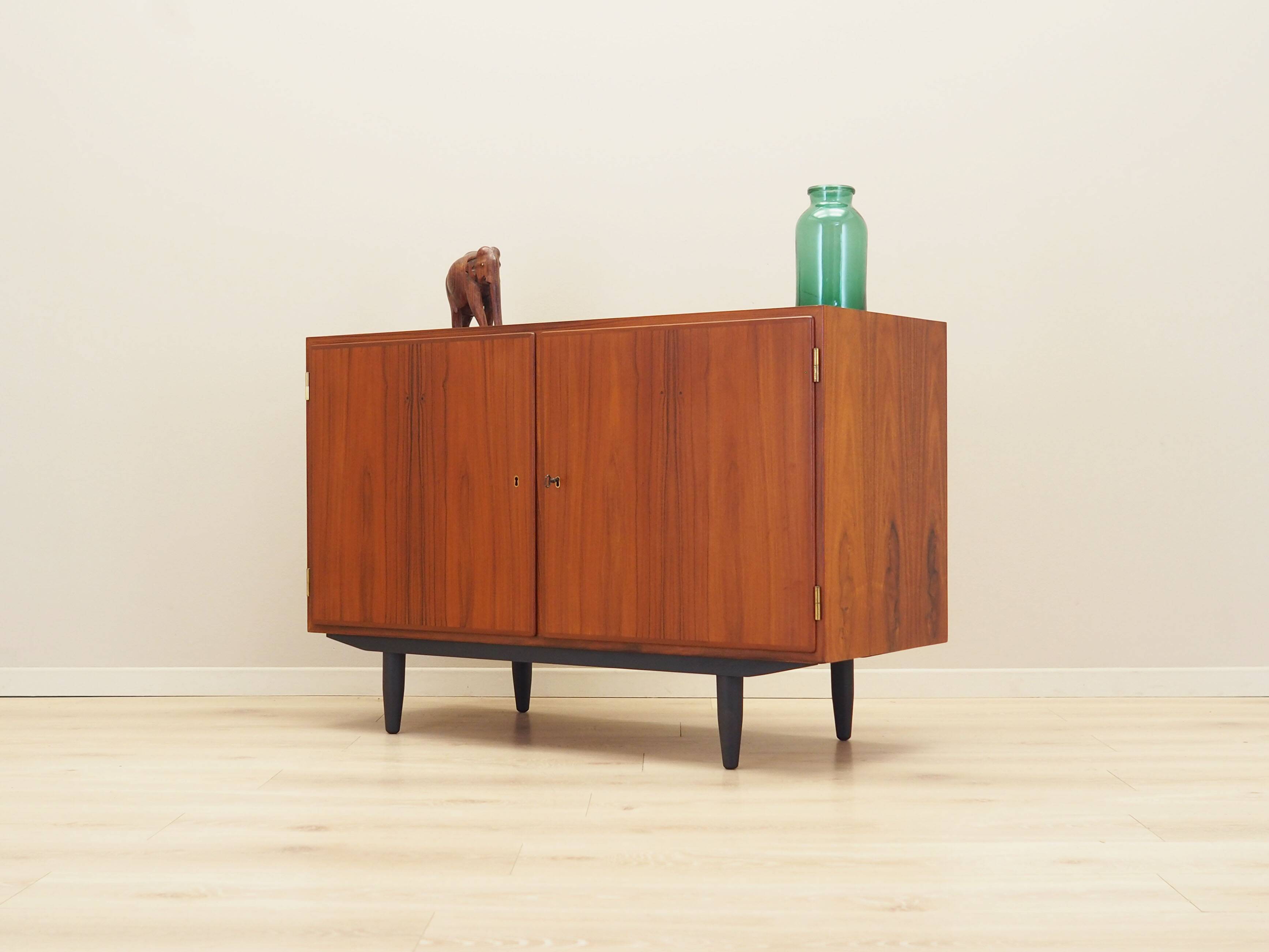 Rosewood cabinet, Danish design, 1970s, designer: Carlo Jensen, production: Hundevad