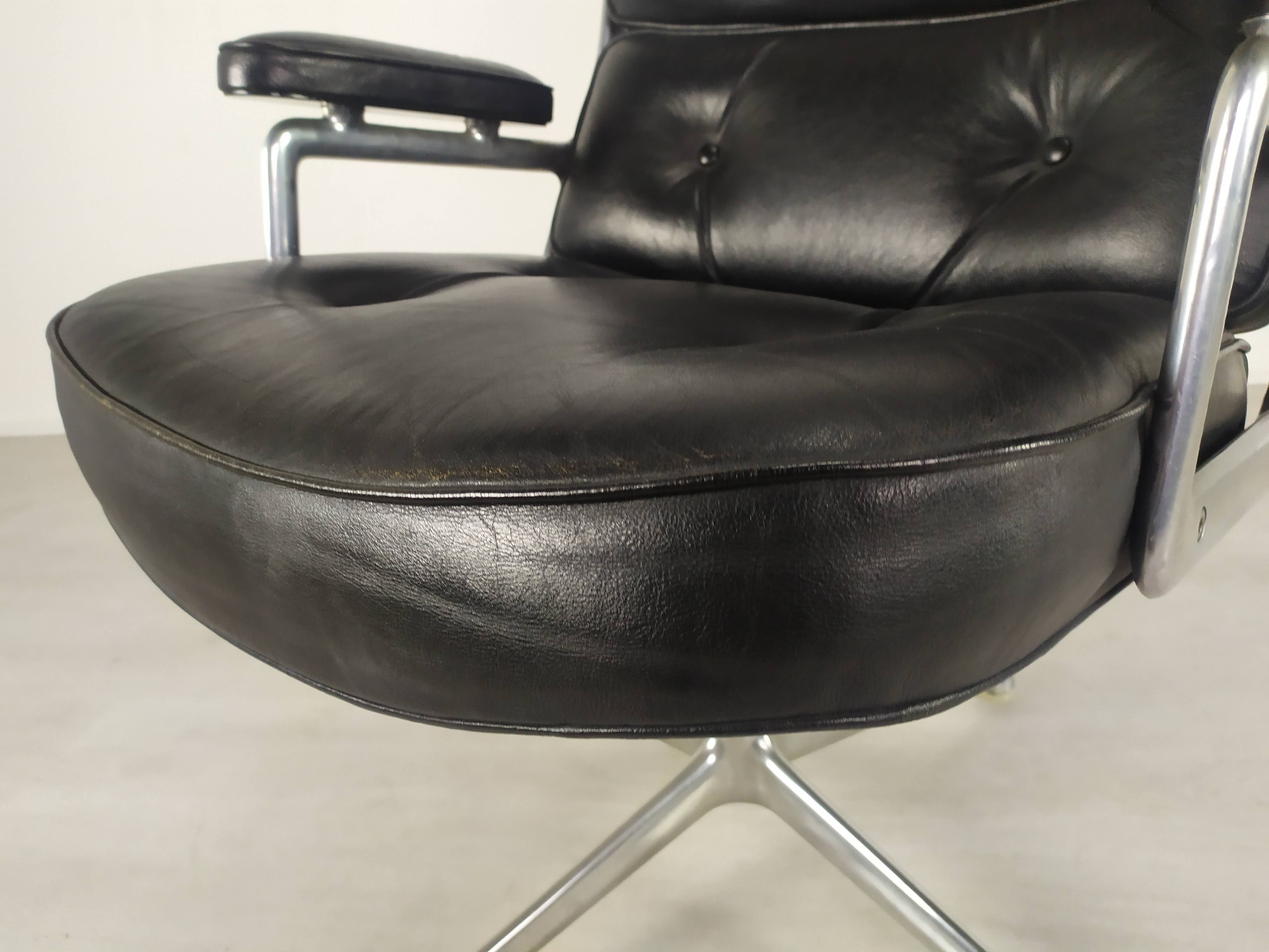 Eames leather lobby chair