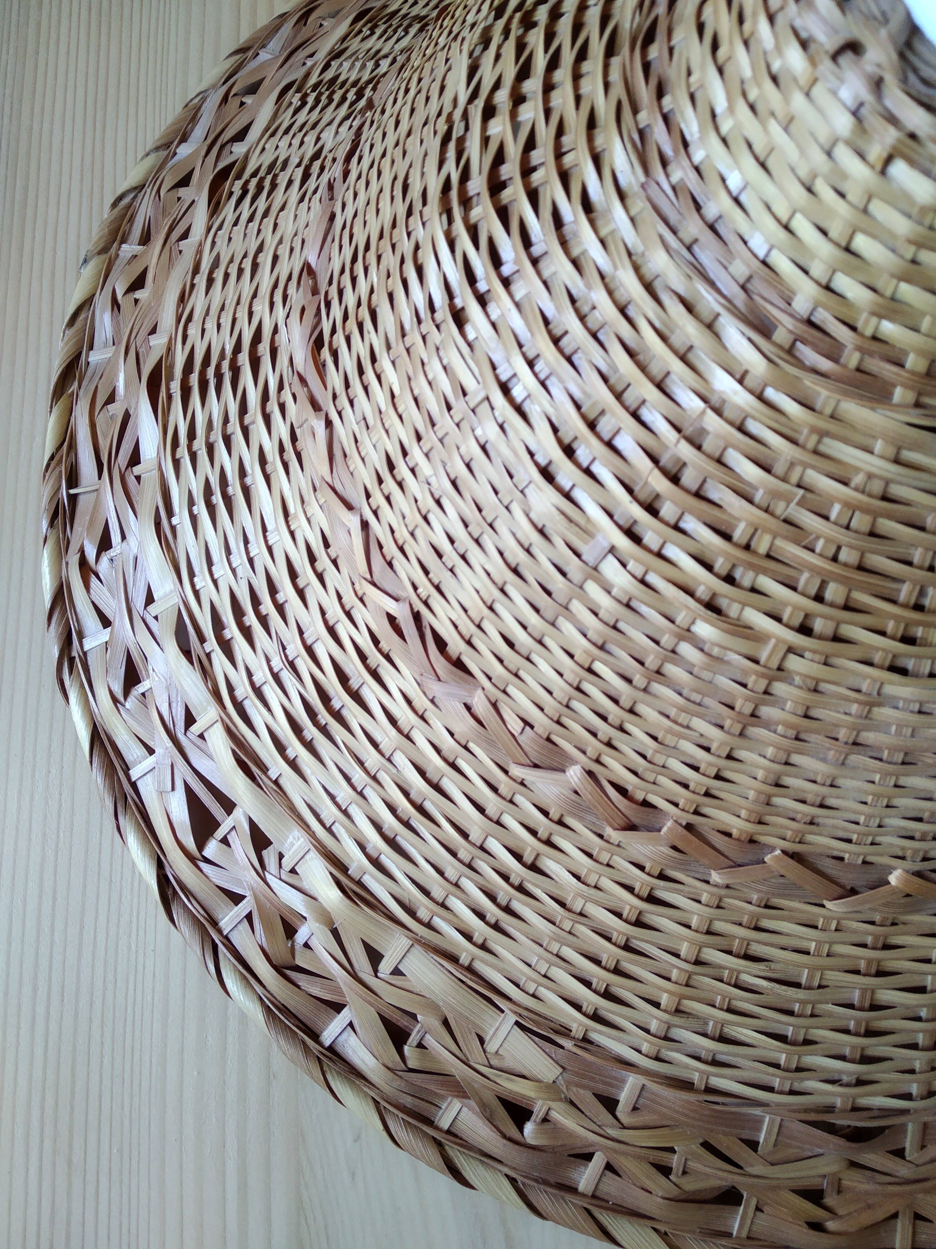Rattan pendant light