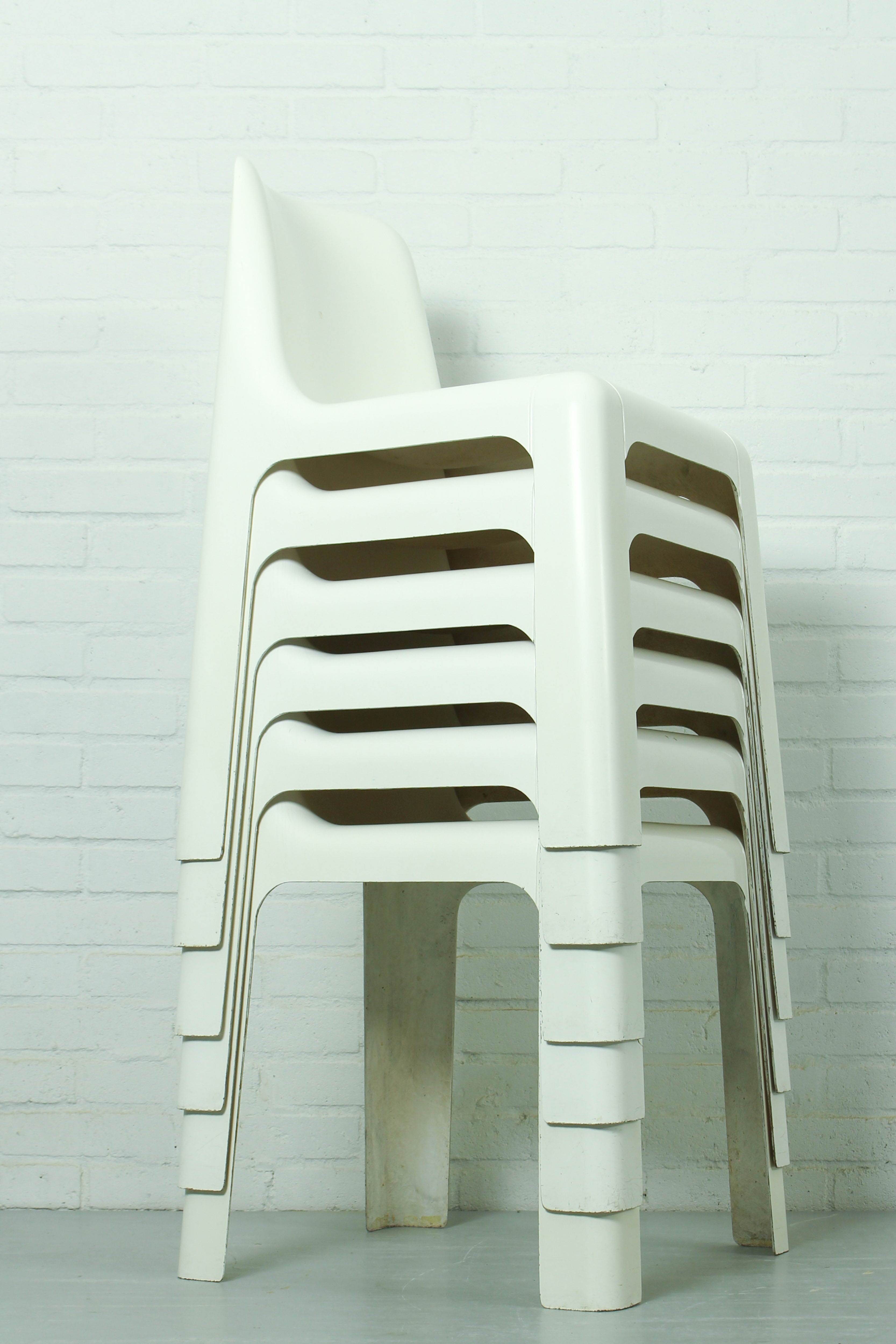 Set of 6 OZOO 700 Fiberglass Dining Chairs by Marc Berthier for Roche Bobois, 1970s