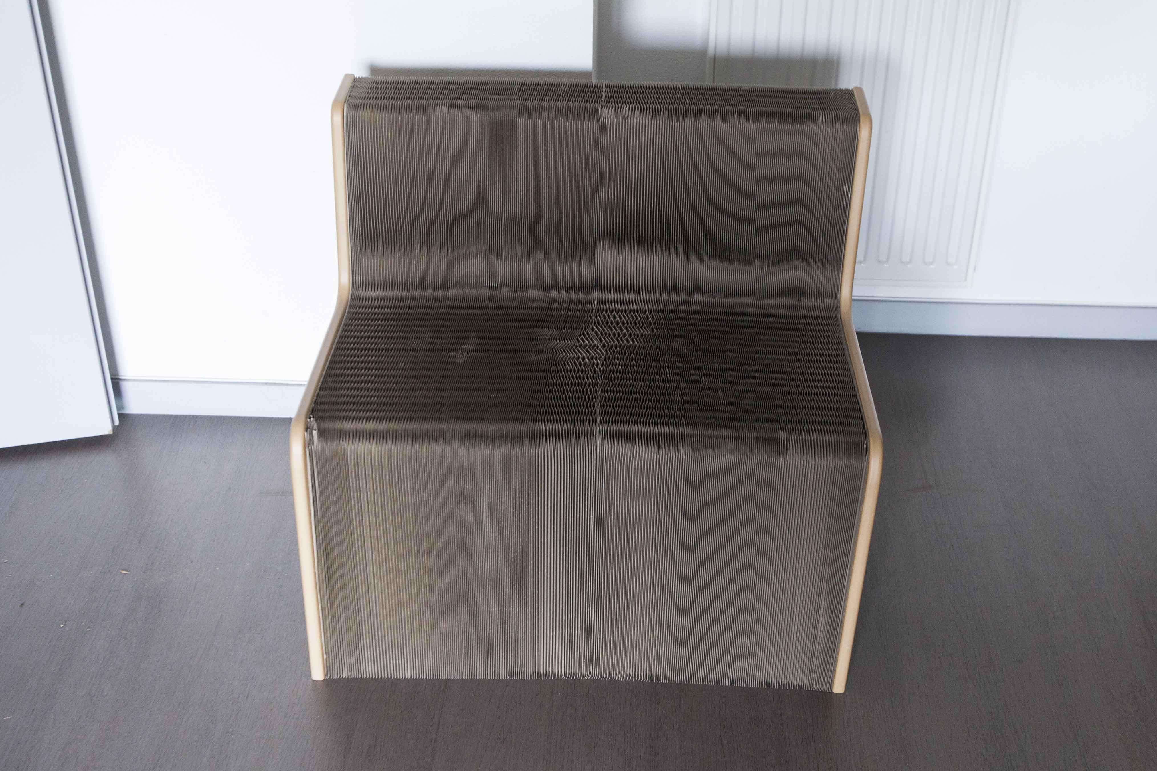 Vintage Extendable Seat The Flexible Love by Chishen chiu 2009