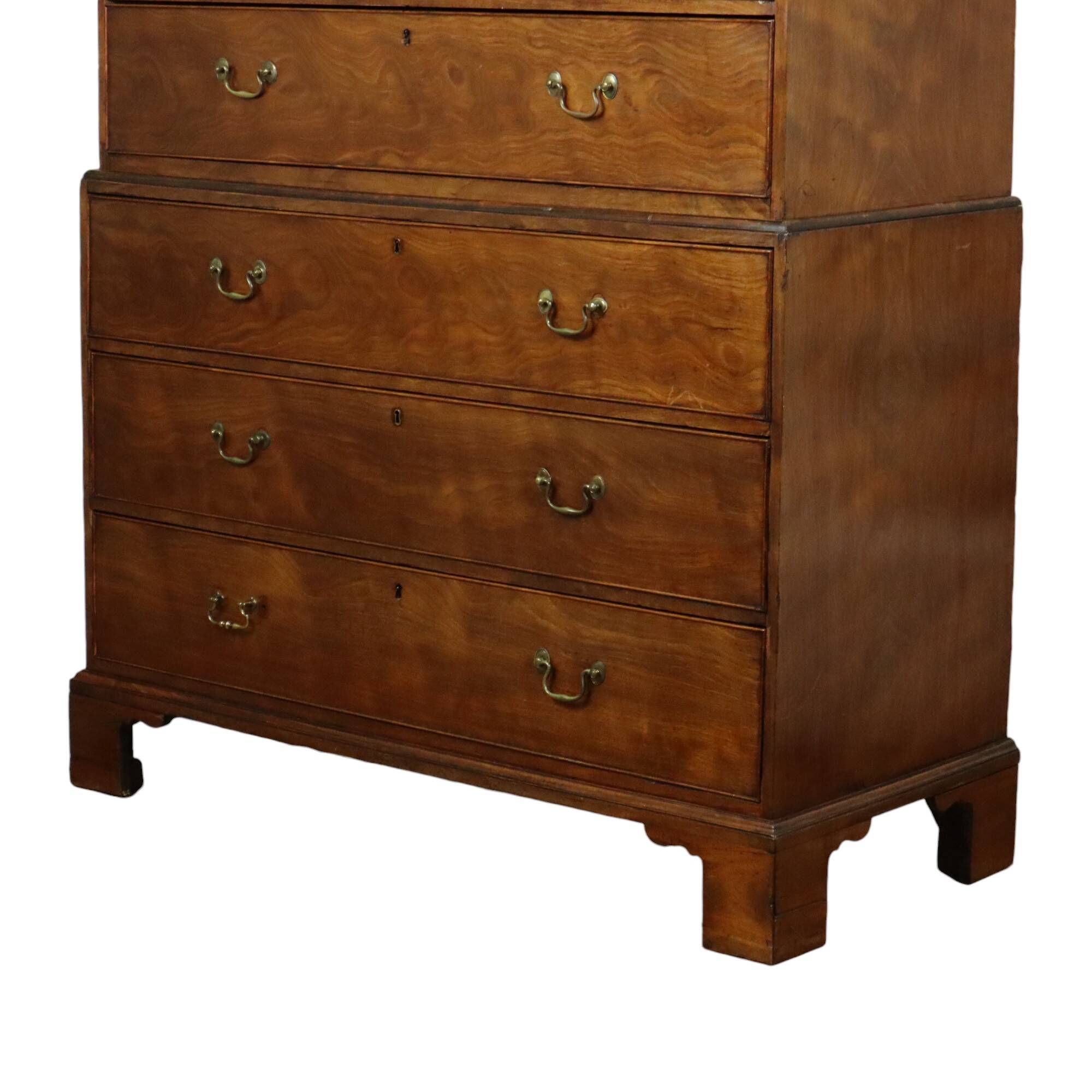 Antique mahogany commode, George III style, 19th century.