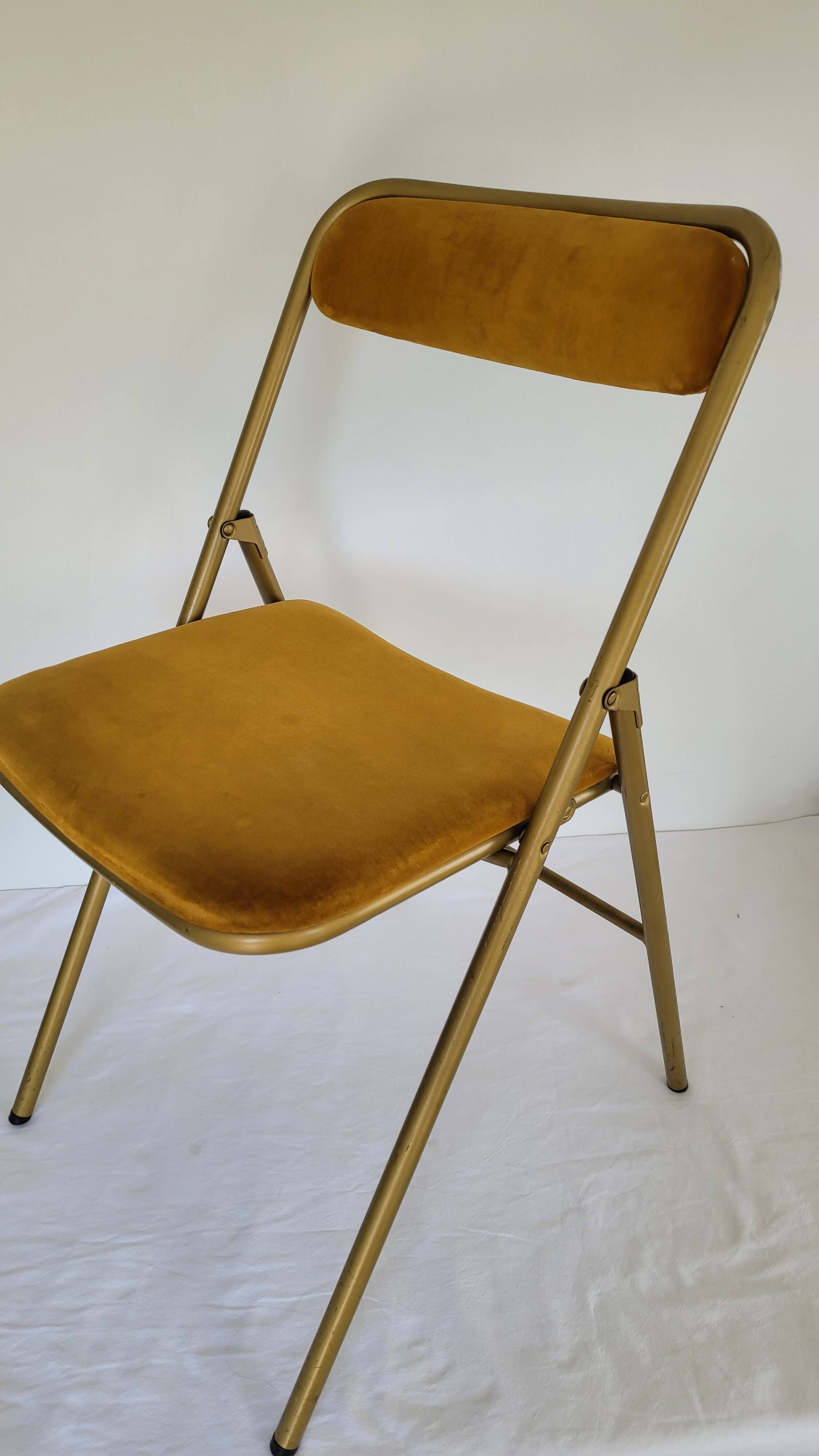 Folding chair Souvignet velvet and metal