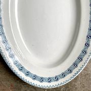 Plat ovale St Amand & Hamage en terre de fer, service "Rachel"