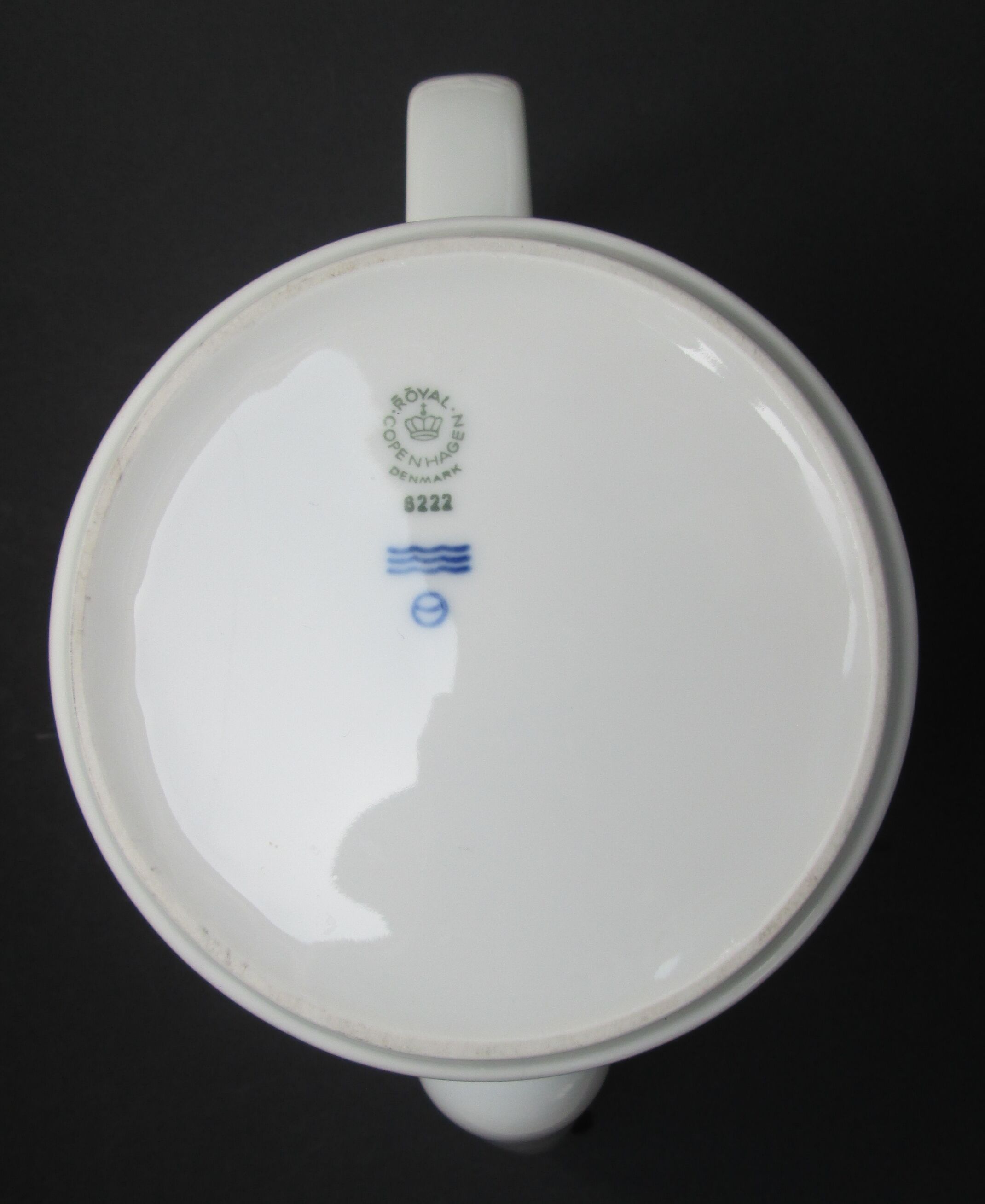 Coffee pot Grethe Meyer Royal Copenhagen 1972