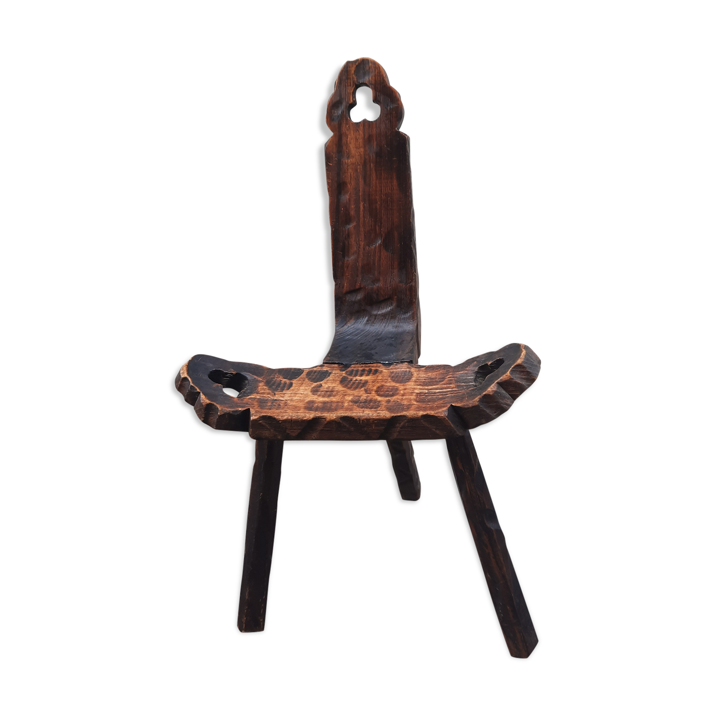 Chaise brutaliste en bois