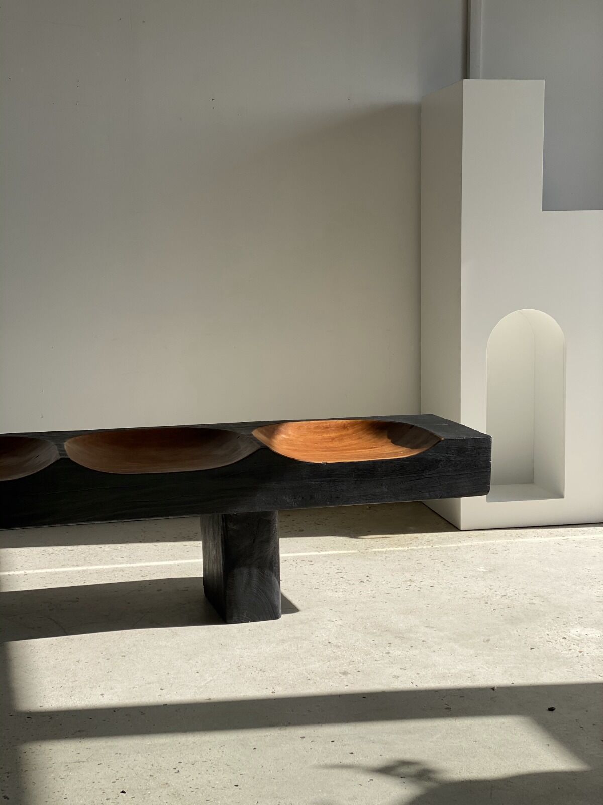 Huge 5-seater bench in two-tone solid wood