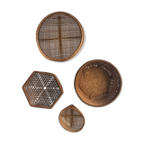 Wall composition of 4 wicker and vintage rattan baskets
