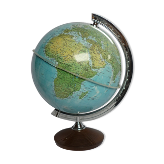 Terrestrial globe