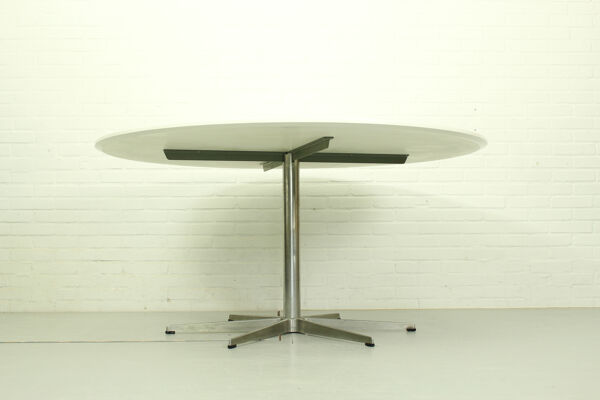6 fauteuils et table à manger Arne Jacobsen 3207 A826 par Arne Jacobsen pour Fritz Hansen