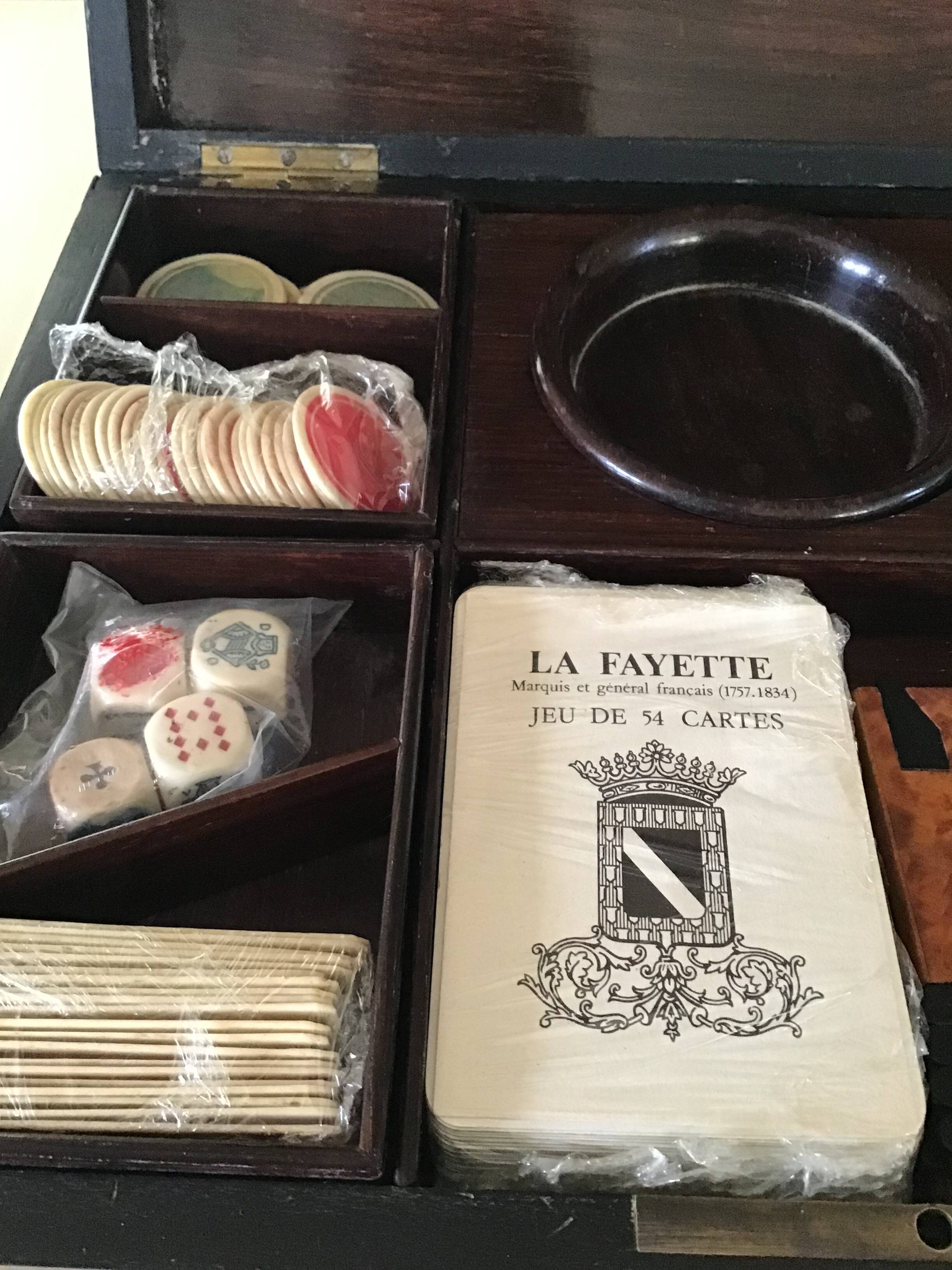 Complete mahogany wood game set with pawns, cards, and score pieces