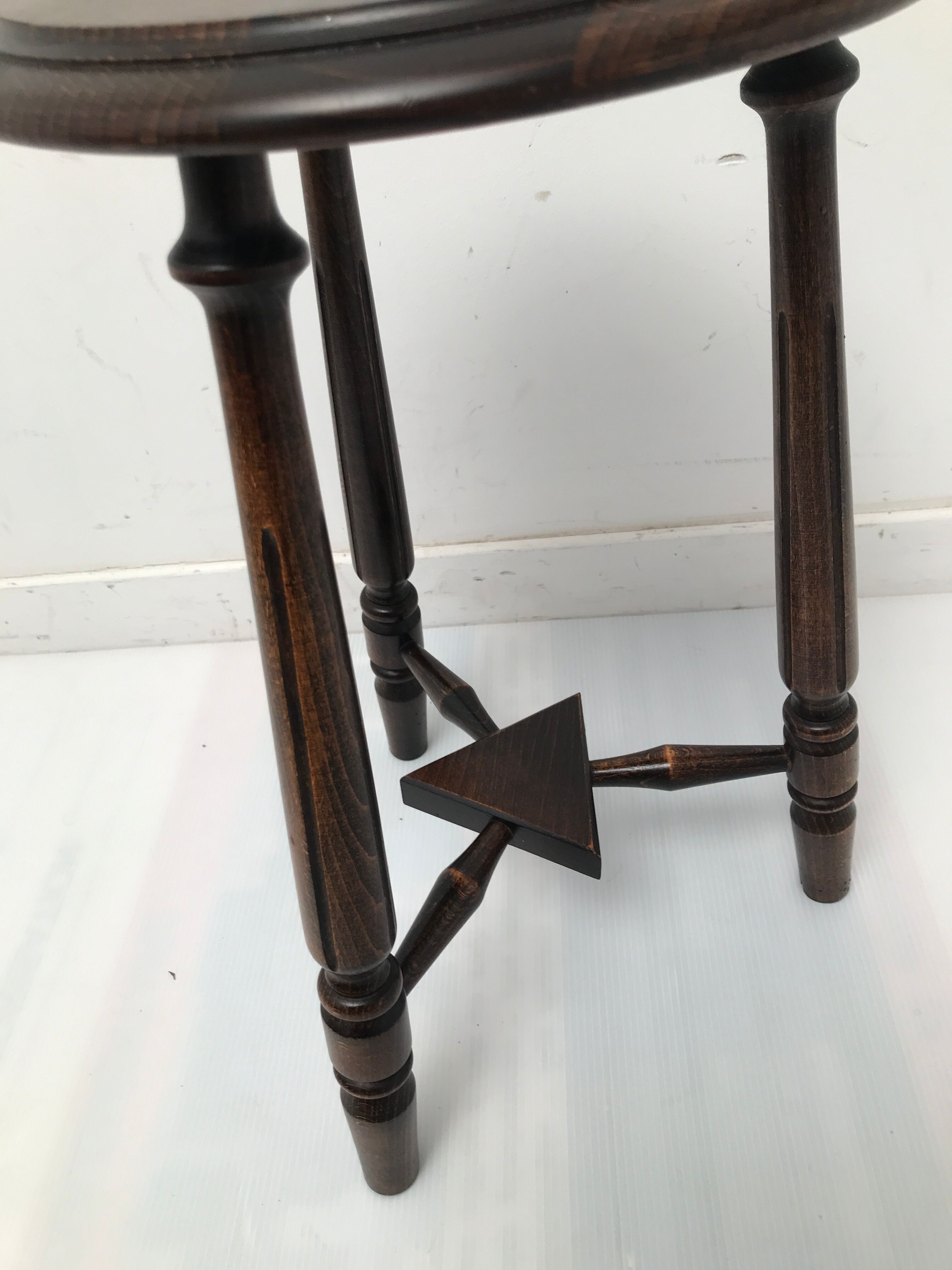 Wooden stool tripod foot
