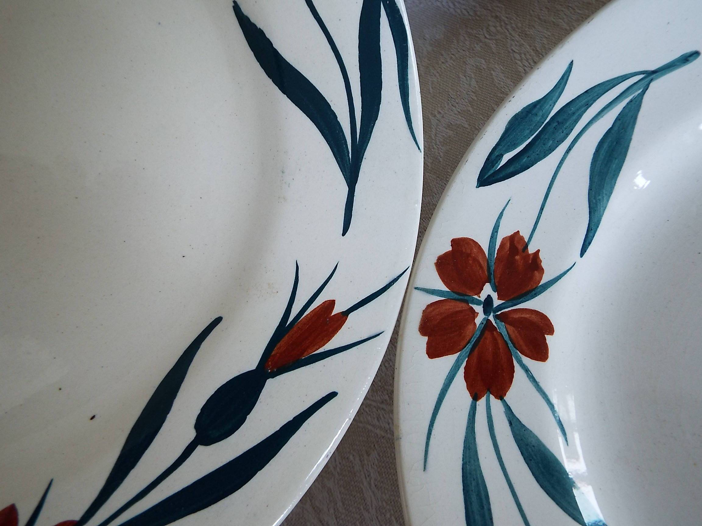 8 flat plates Terre de Fer Longchamp model Christiane